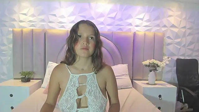 Ellye_evans_'s Live XXX Chat