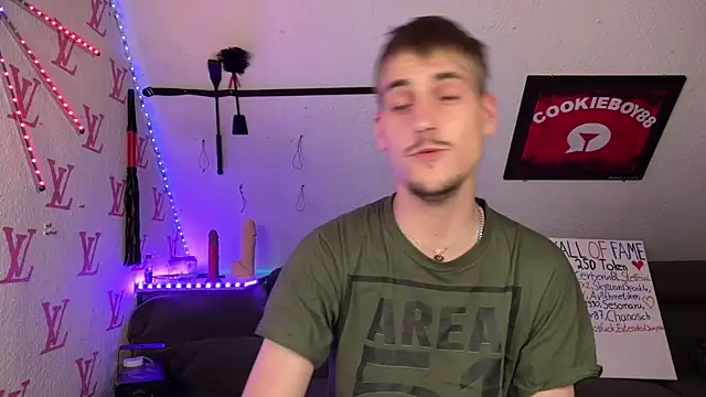 Cookieboy88 Live XXX-Chat