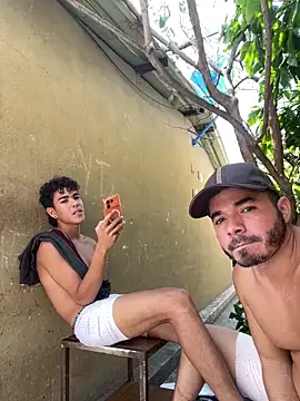 hotboys1924のライブXXXチャット