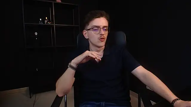 Chat XXX Live FelixStarkk