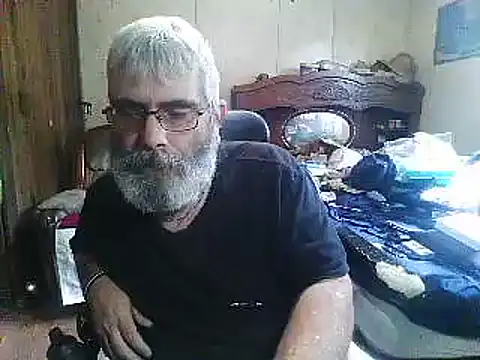 Chat +18 de hearseguy77 ao vivo