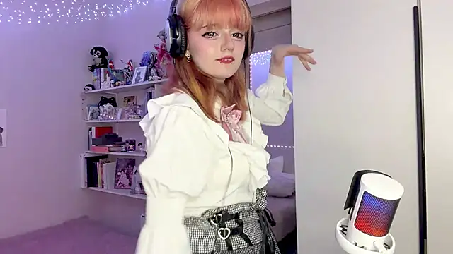 CutieSiesta's Live XXX Chat