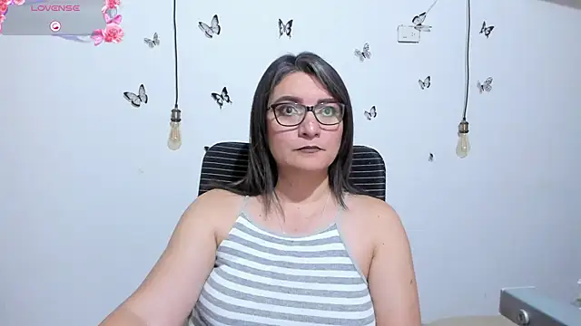 Amie_Adams82_ Live XXX-Chat
