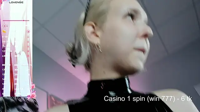 XXX chat uživo modela MaoqiBeverly