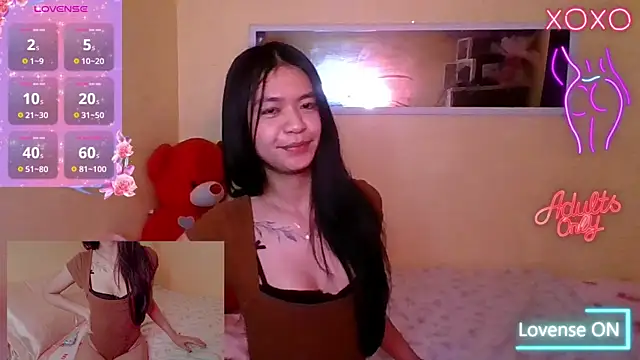 Luna_Moonfang Live XXX-chat