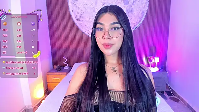 แชท XXX สดของ RoseCassie