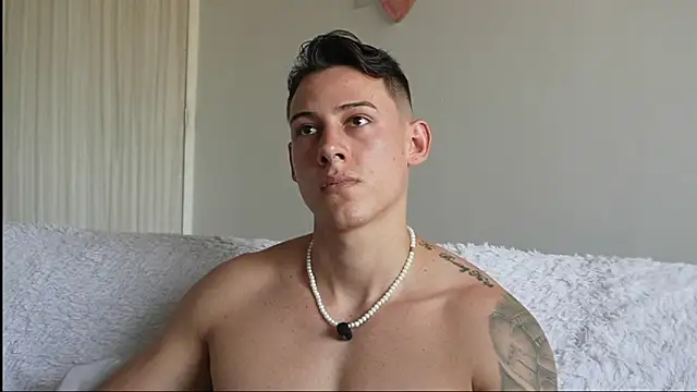Chatroom XXX en direct de Muscle_King_Cum