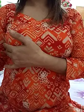 Tanha18 Adlı Modelin Canlı XXX Sohbeti