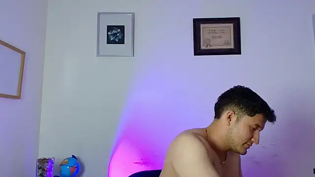 Alexander_Connor Adlı Modelin Canlı XXX Sohbeti