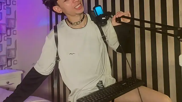 Twink_Sebas7's Webcam Show