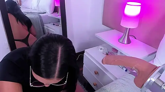 SammyMorales' Live XXX Chat
