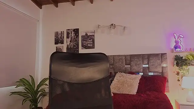 دردشة emilyrouxe الجنسية المباشرة
