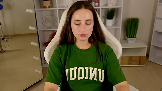 NadinnL's Live XXX Chat