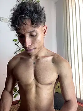 NelModel1 – Naživo XXX chat