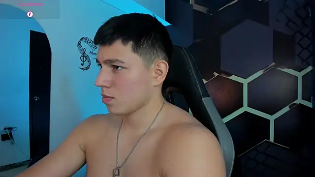 Czat XXX na żywo – JamesCr_