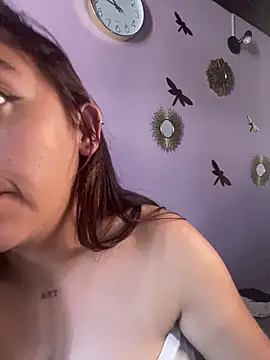 Im_Luuu's Live XXX Chat