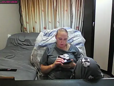 JenniDeep's Live XXX Chat
