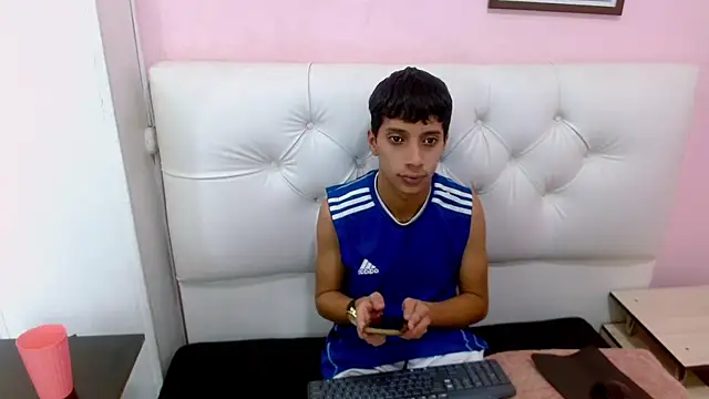 Chatroom XXX en direct de jl_brayan12