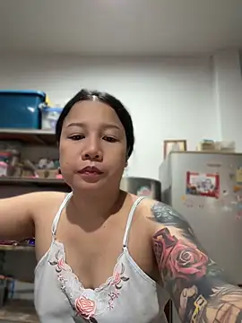 LINDA_HDn Live XXX chat