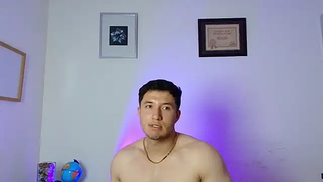 Alexander_Connor 即時 XXX 聊天