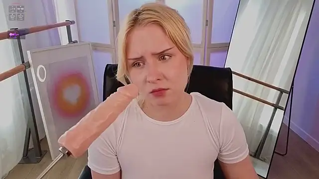 BlondeCrush__ 现场XXX聊天