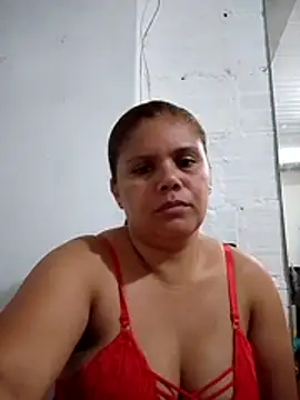 Zafiro_MD Adlı Modelin Canlı XXX Sohbeti