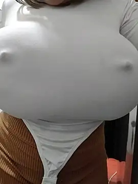 Онлайн чат XXX AlexxiaaMat