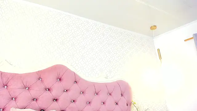 LilyRoxi's Live XXX Chat