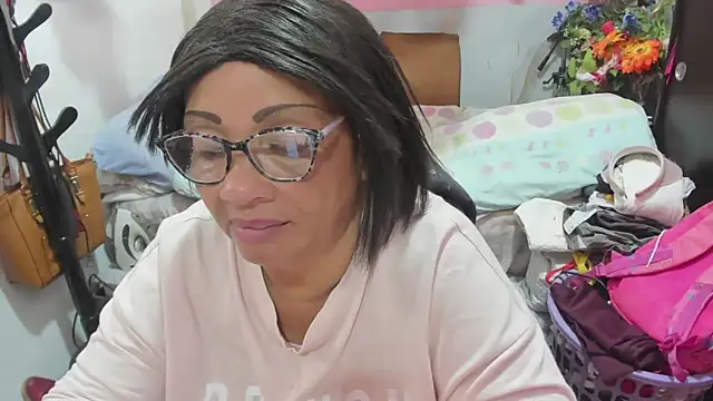 Mrs_mommy_ Live XXX-Chat