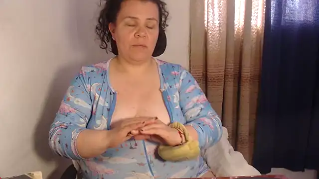 Chat +18 de agathamiller01 ao vivo