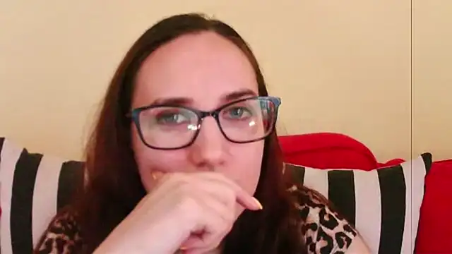 Chat XXX ao vivo de EmilyHotAngel