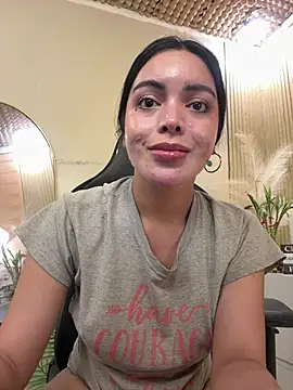 Chat XXX en directo de TS-SimplyTheBest