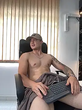Alexander_ferre Adlı Modelin Canlı XXX Sohbeti