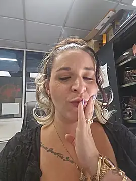 Онлайн чат XXX Micorazonheolmiangel23