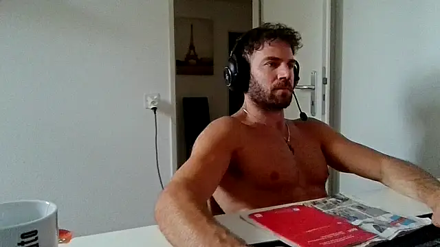 XXX chat uživo modela alpha-hunk