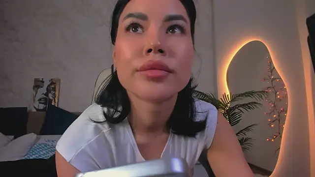 YukiLuna_'s Live XXX Chat