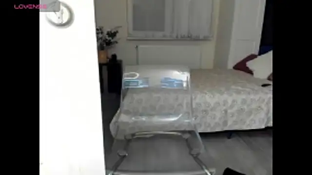 KimBeee's Live XXX Chat