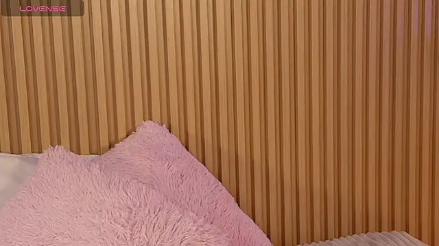 emily_sweett24's Live XXX Chat