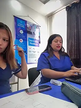 Chat +18 de velen_09 ao vivo