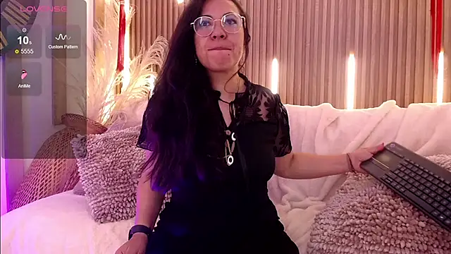 Velvet_Curly Live XXX-chat