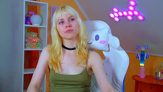 XXX chat uživo modela HannahHollis