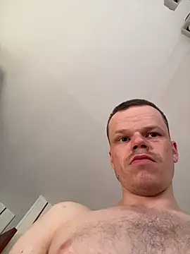 Maksiii-all's Live XXX Chat