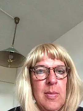 simone_xdressing – Live XXX-chat