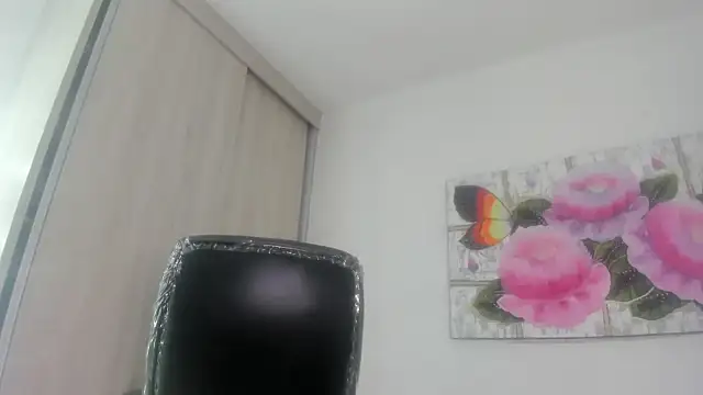 دردشة barbie_ds الجنسية المباشرة