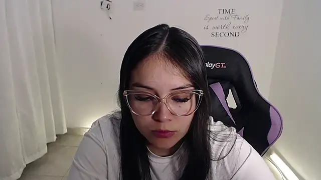 amberbakee Live XXX Chat