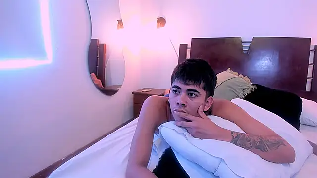 King_Lucifer97 élő XXX-chatje