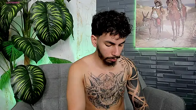 Онлайн чат XXX levi_wolf