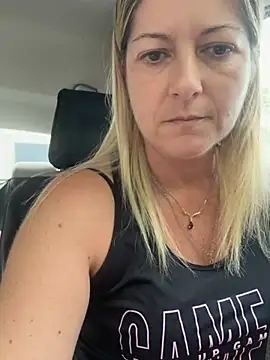 NikkiBlisss' Live XXX Chat