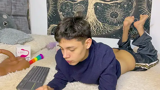 Chat XXX ao vivo de Andy_Belier23