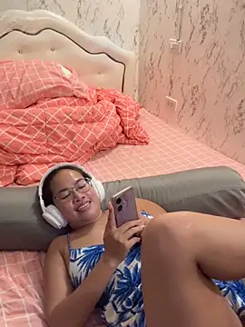 Ponthip live XXX chat